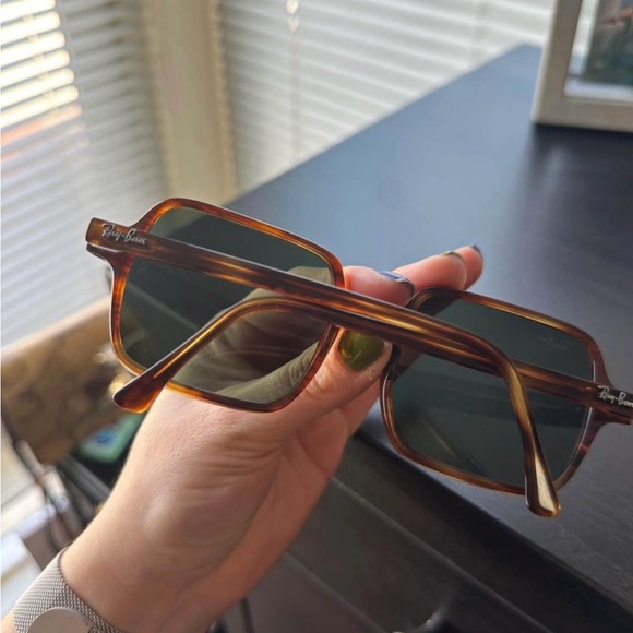 Ray-ban sunglasses - Picture 4 of 4